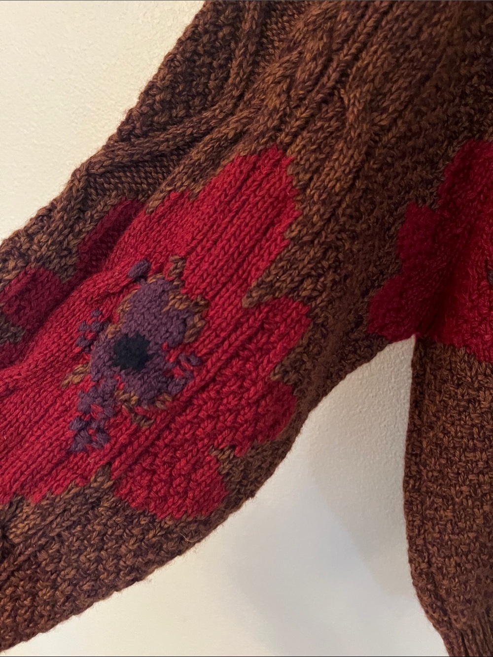 Barrie cable-knit sweater red floral intarsia 100% cashmere sz S NWT - Picture 4 of 9